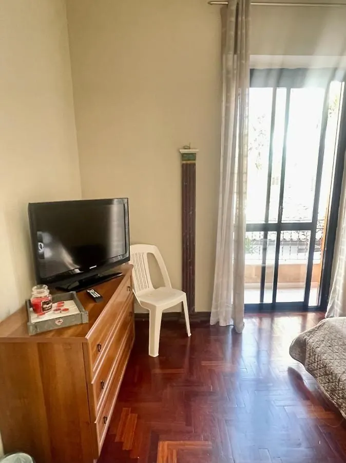 Apartament Dimora Di Maury A Due Passi Dai Trasporti E Da Ballaro Palerme 0*,
