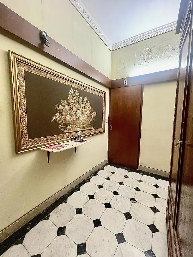 Apartament Dimora Di Maury A Due Passi Dai Trasporti E Da Ballaro Palermo Apartmán