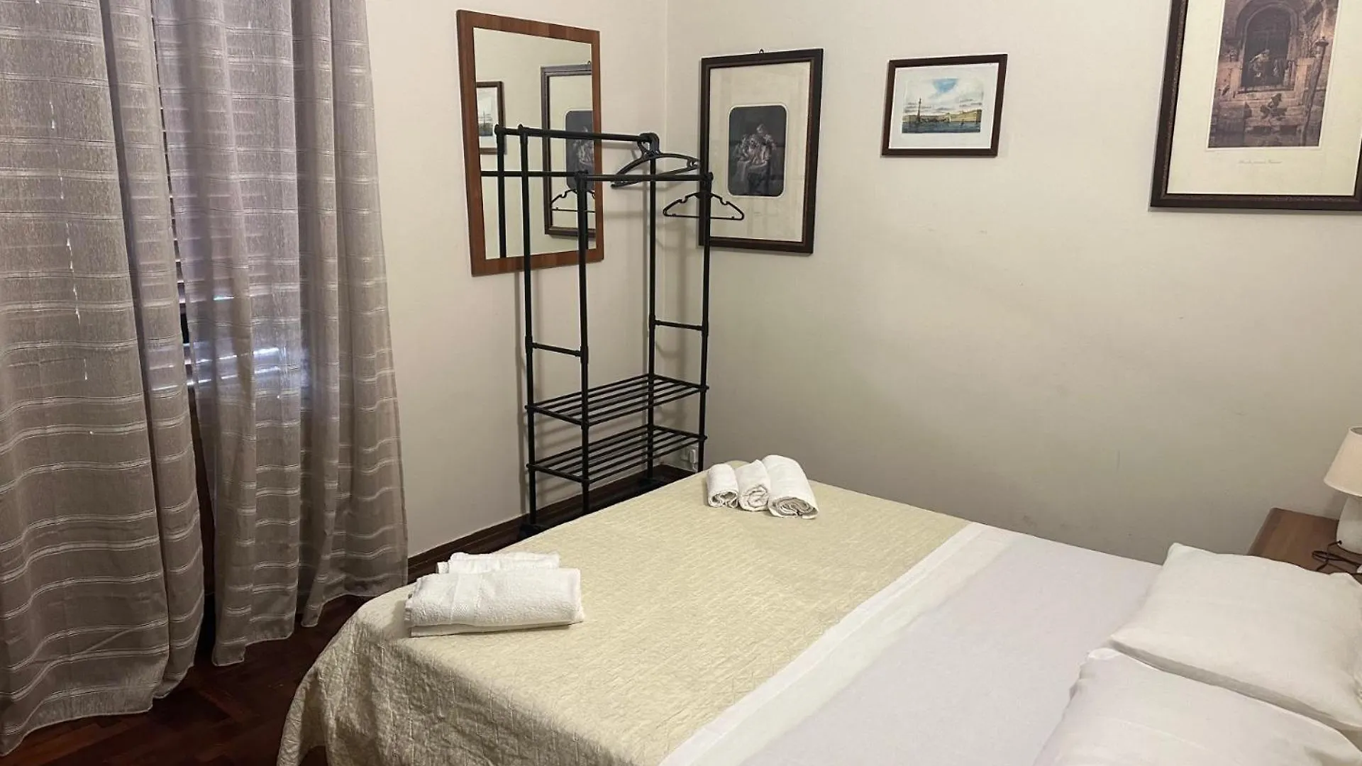 Apartmán Apartament Dimora Di Maury A Due Passi Dai Trasporti E Da Ballaro Palermo