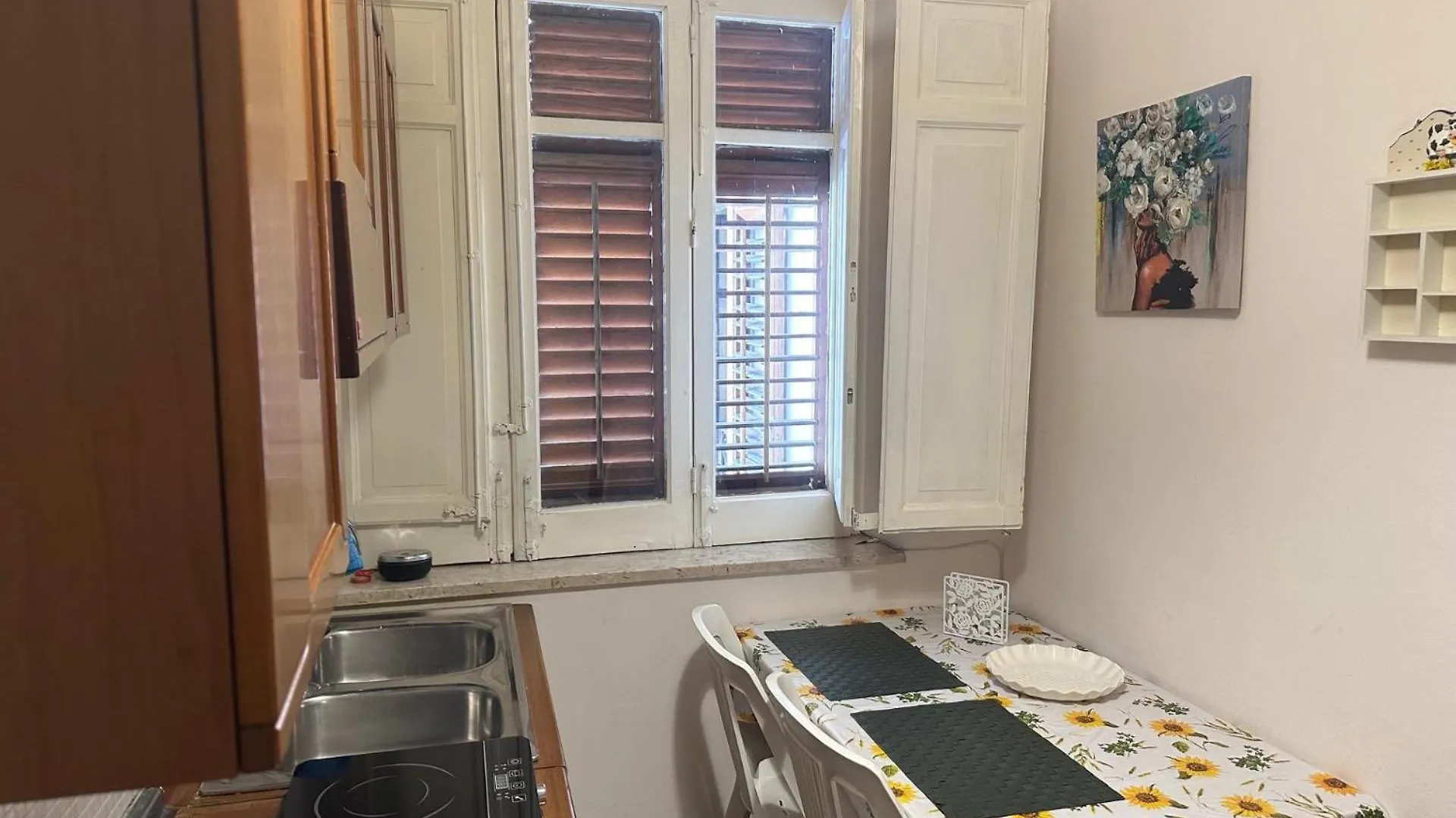 Apartament Dimora Di Maury A Due Passi Dai Trasporti E Da Ballaro Palerme Italie